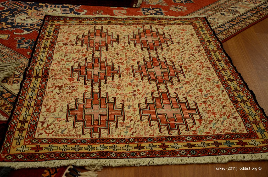 2011-09-14_turkey-selcuk-carpet_n1431
